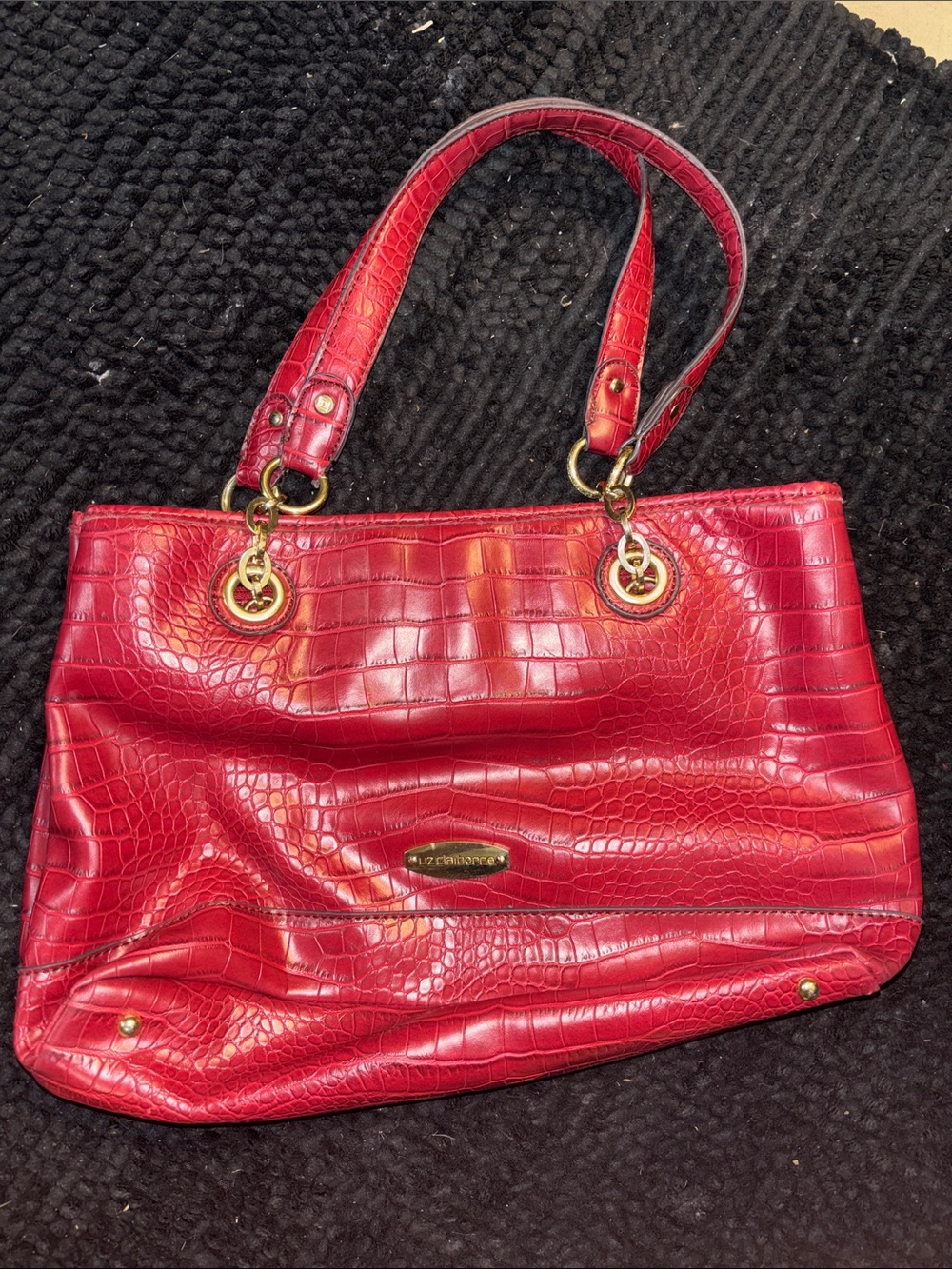 Liz Claiborne Vintage Red Croc-Embossed Shoulder Bag with Gold Hardware